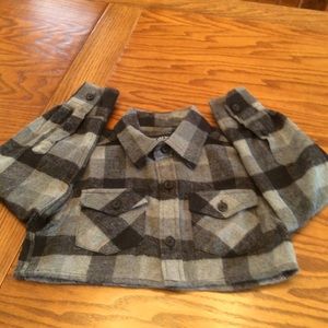 NWOT Gioberti Cropped  Flannel Shirt, Sz 4